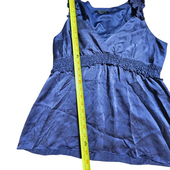 BCBGMAXAZRIA Silk Ruffled Tank Blouse Top L Smocked Waist Quiet Luxury Old Money - Picture 8 of 9